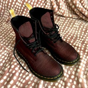 Dr. Martens vegan castle cherry red serge, size 6